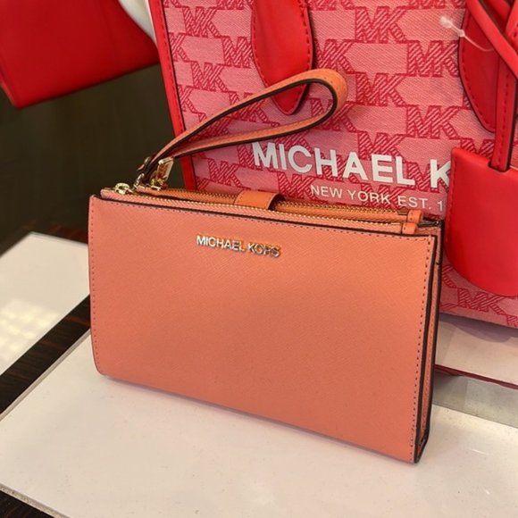 Michael Kors Jet Set Travel Leather Large Double Zip Wallet Wristlet Sherbert - Picture 15 of 16